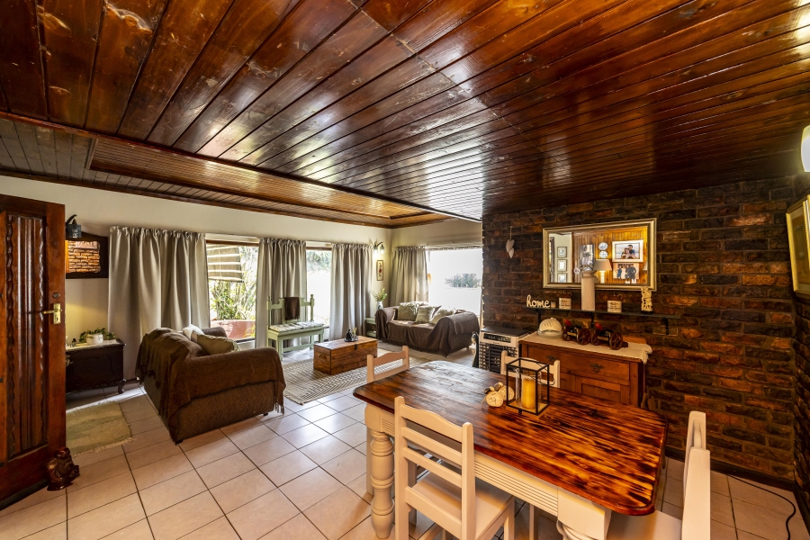 3 Bedroom Property for Sale in Summerpride Eastern Cape